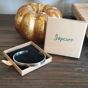 🎅 Jopcuff Silver Bracelet for Women - NWT